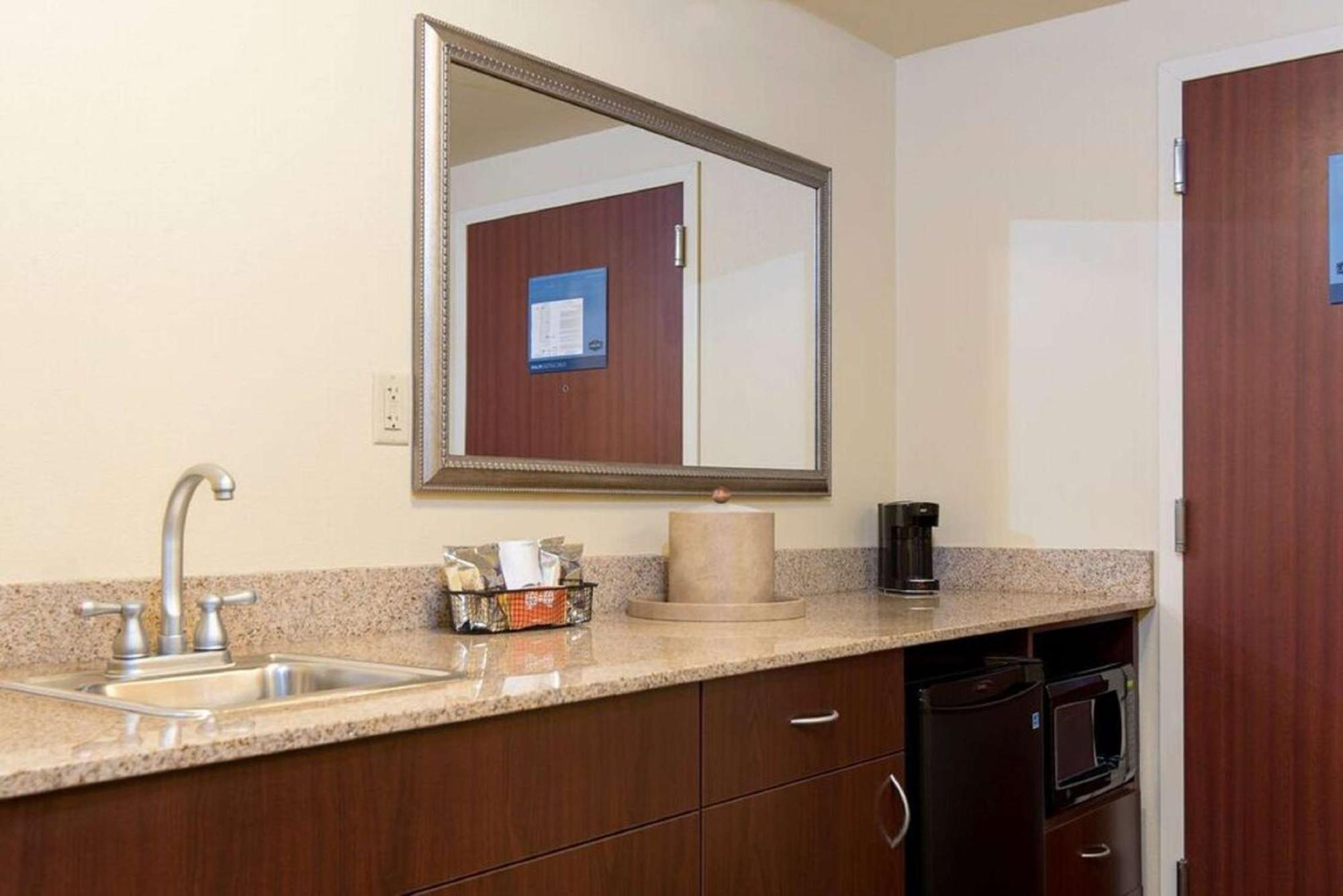 Hampton Inn Schenectady Downtown Exterior foto