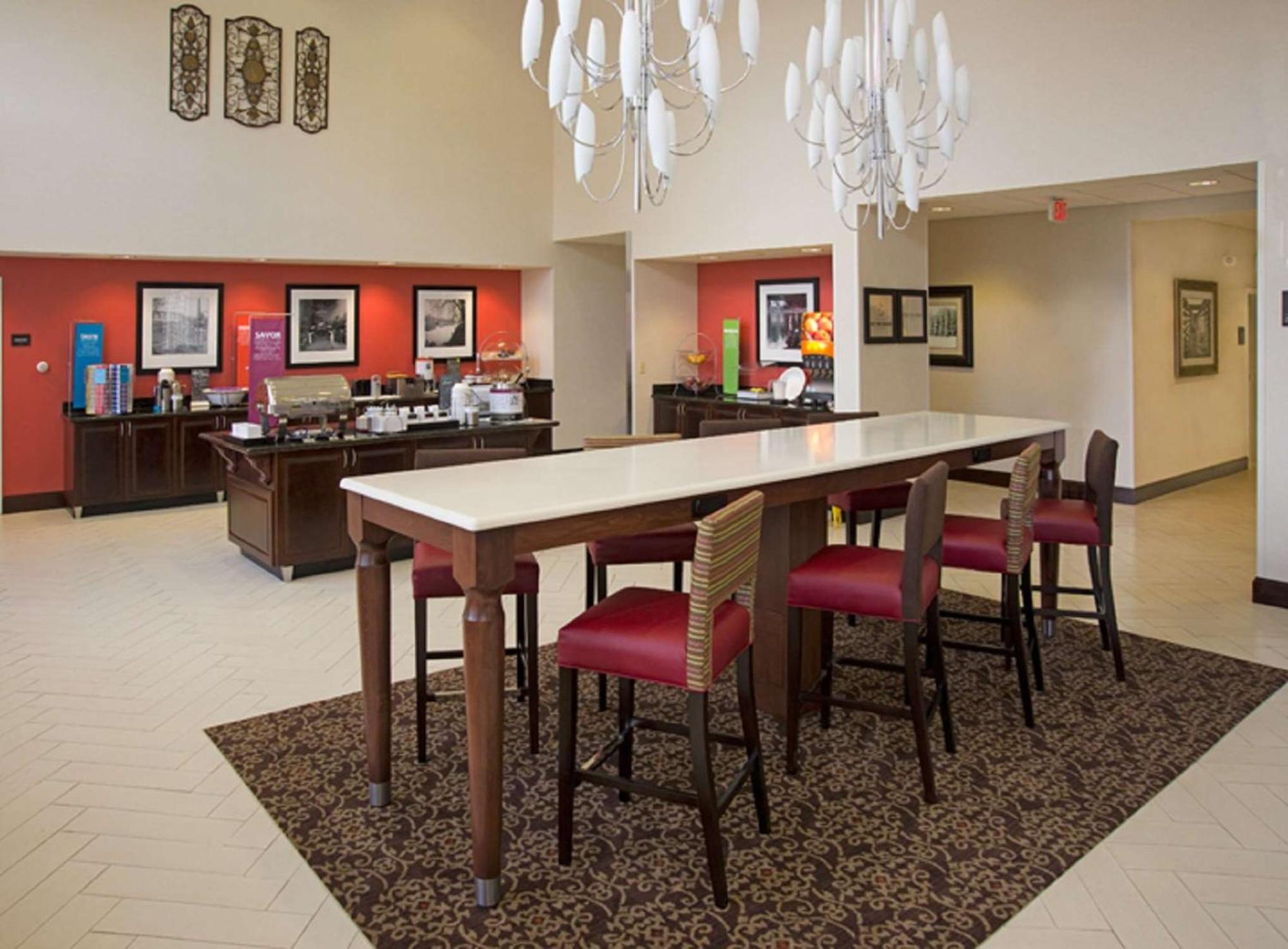 Hampton Inn Schenectady Downtown Exterior foto
